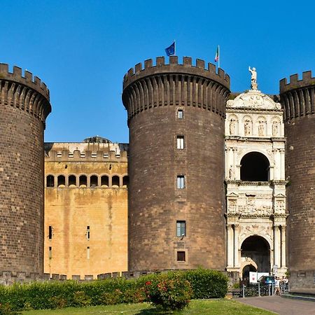 Grande & Caratteristico Dietro La Cattedrale Neapol Zewnętrze zdjęcie